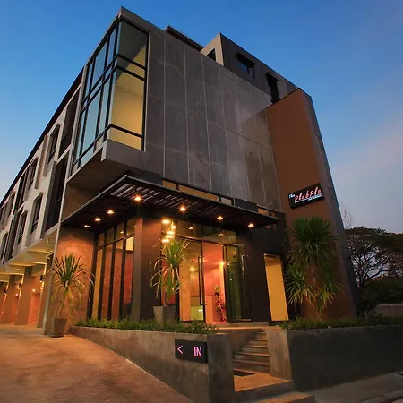 The Plubpla Serviced Apartment