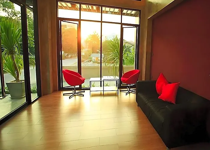 The Plubpla Serviced Aparthotel Bangkok